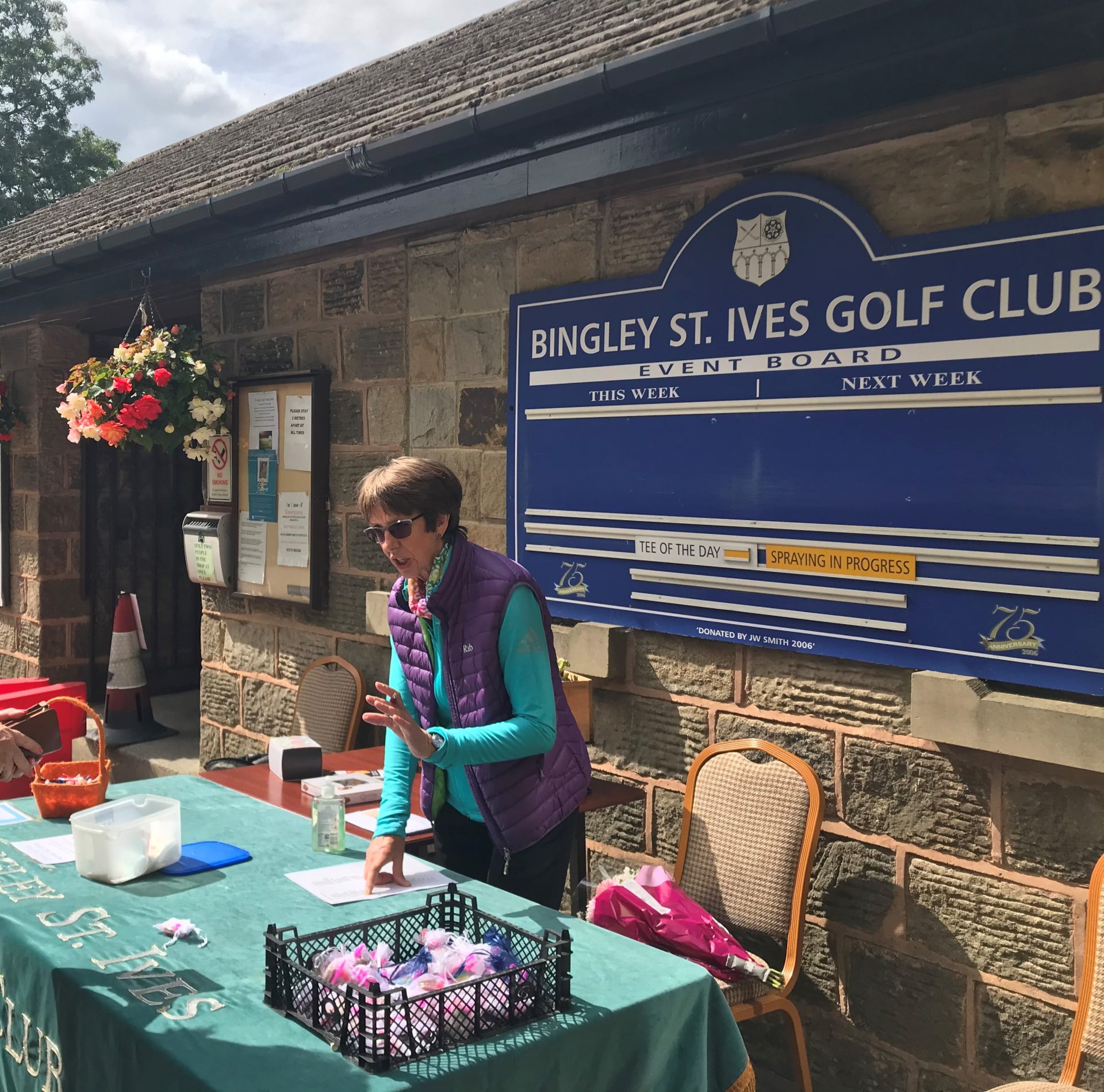 Bingley St Ives Golf Club raise £1,500 for Bradford District and Craven Mind